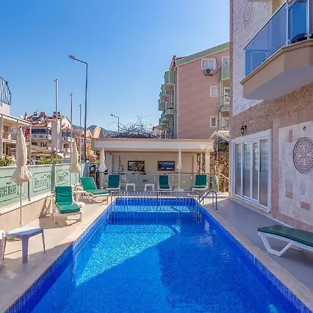 Near To Center And Daire